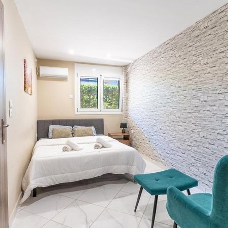 אתונה Aiolos Luxury Alimos Kalamaki Market Apartment 3 Near The Sea מראה חיצוני תמונה