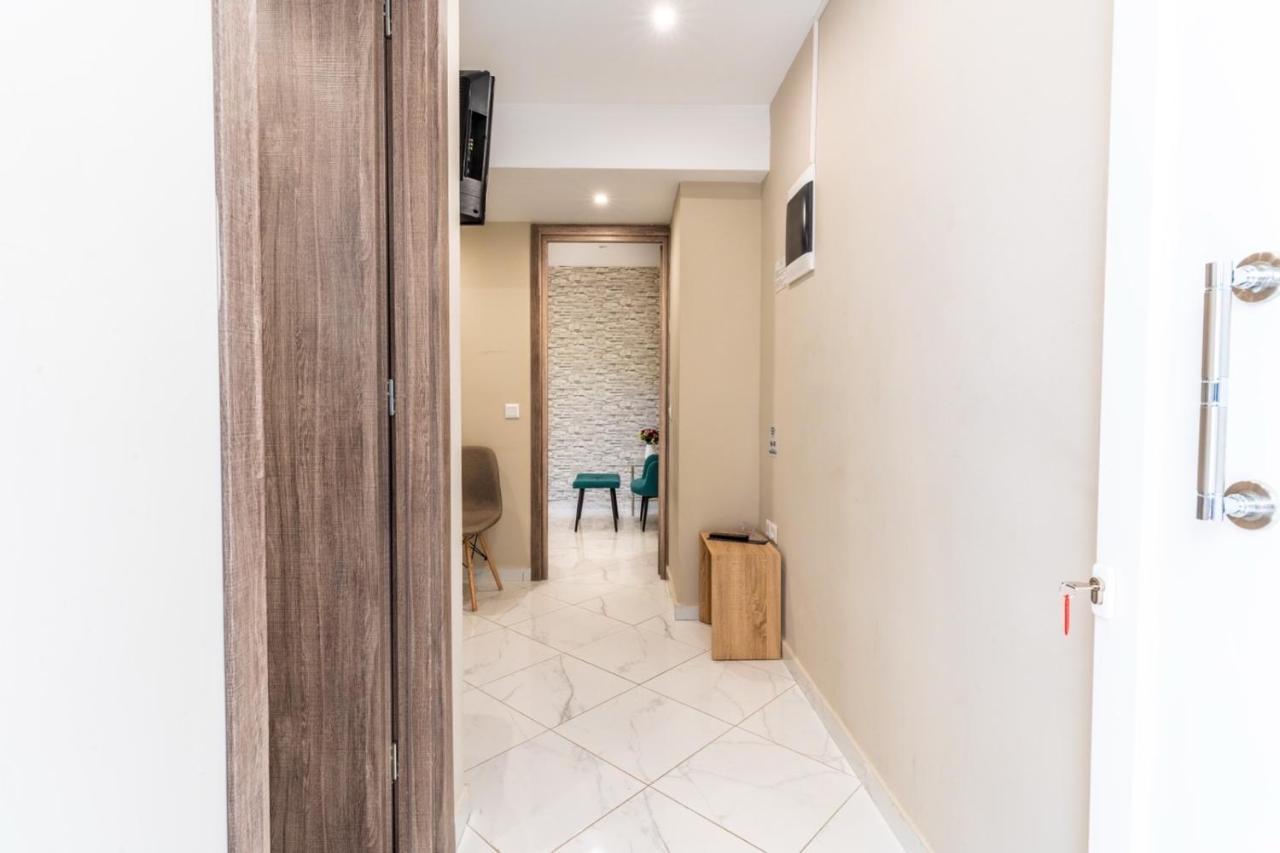 אתונה Aiolos Luxury Alimos Kalamaki Market Apartment 3 Near The Sea מראה חיצוני תמונה